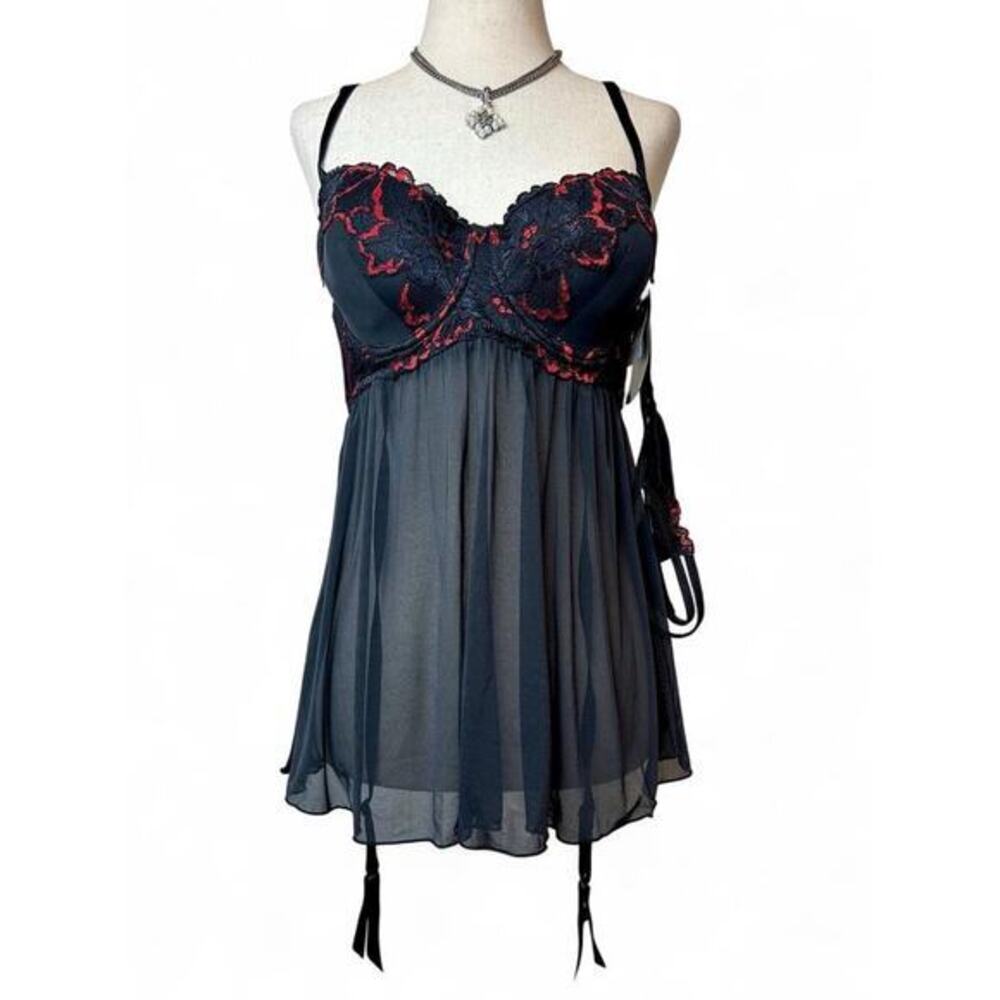 NWT Fredericks Of Hollywood Lace Babydoll Thong Set Size M Two Piece Garter Belt